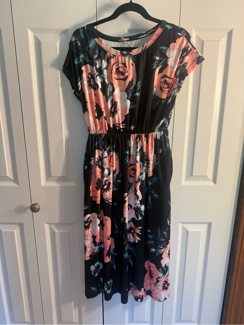 Source Unknown Black Midi Dress with Coral Floral Print